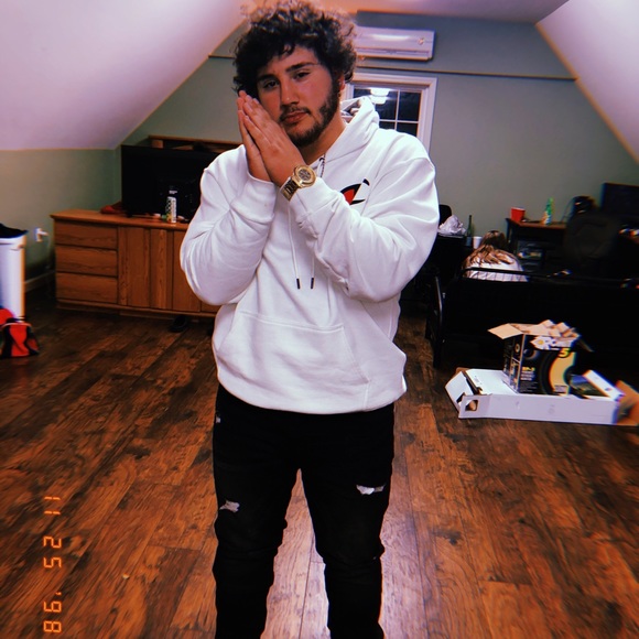 Meet your Posher, Dom - Picture 1 of 1